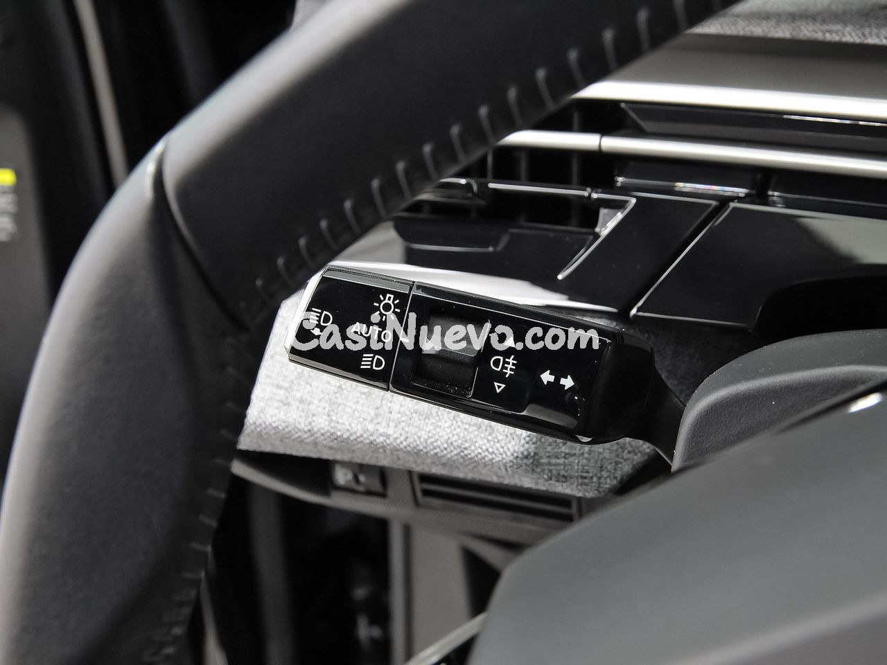 Peugeot 5008 1.2 107KW Allure eDCS6 - foto 17