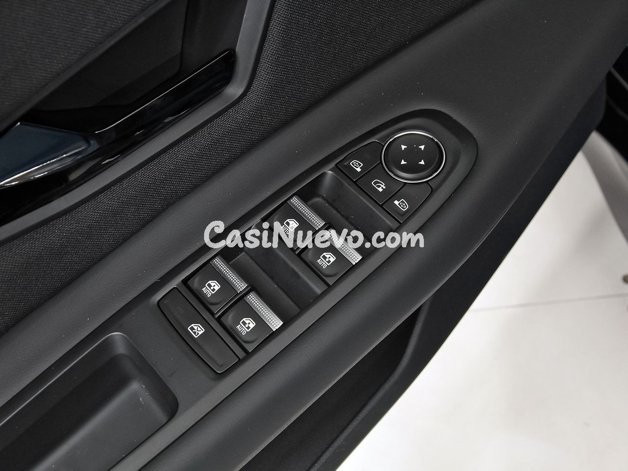 Nissan Micra Standard Range 4x2 N-Connecta - foto 12