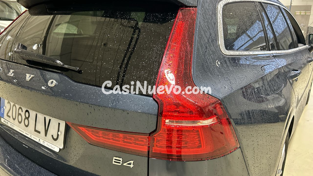 Volvo V60 2.0 B4 D MOMENTUM PRO AUTO 197 5P - foto 16