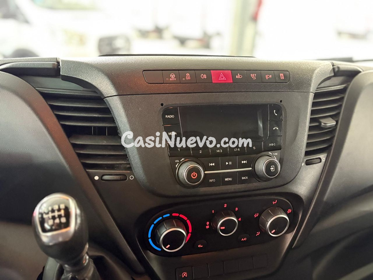 Iveco Daily 2.3 TD 35S 16 V 3520L/H2 12 M3 - foto 19