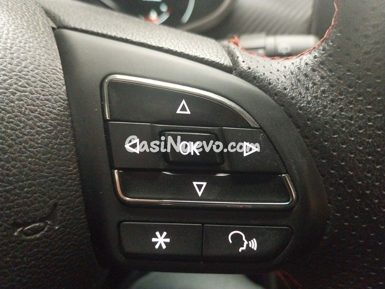 MG ZS 1.5 Luxury - foto 12