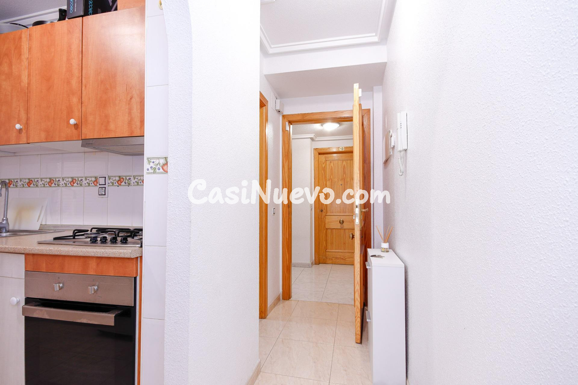 SE ALQUILA POR LARGA TEMPORADA APARTAMENTO DE 2 DORMITORIOS  - foto 2