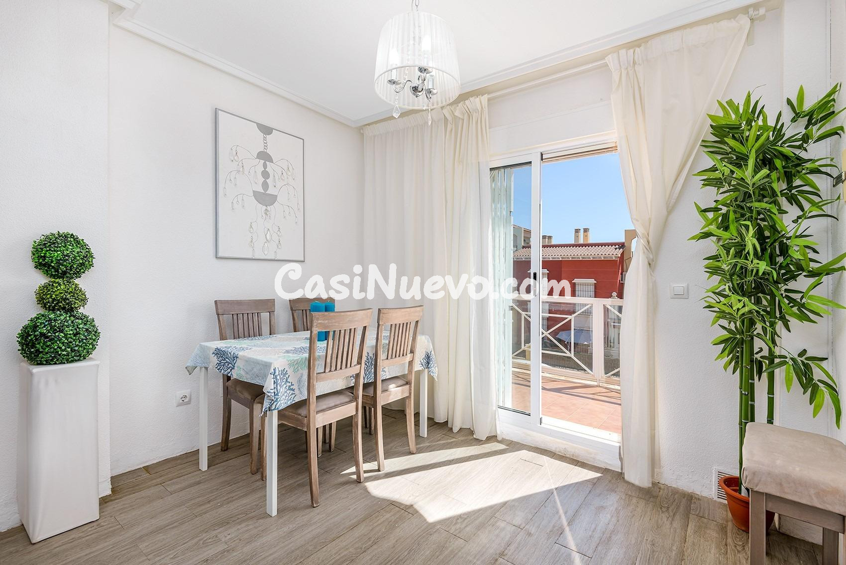 Bungalow de 2 dormitorios 1 baño en Aguas Nuevas, Torrevieja