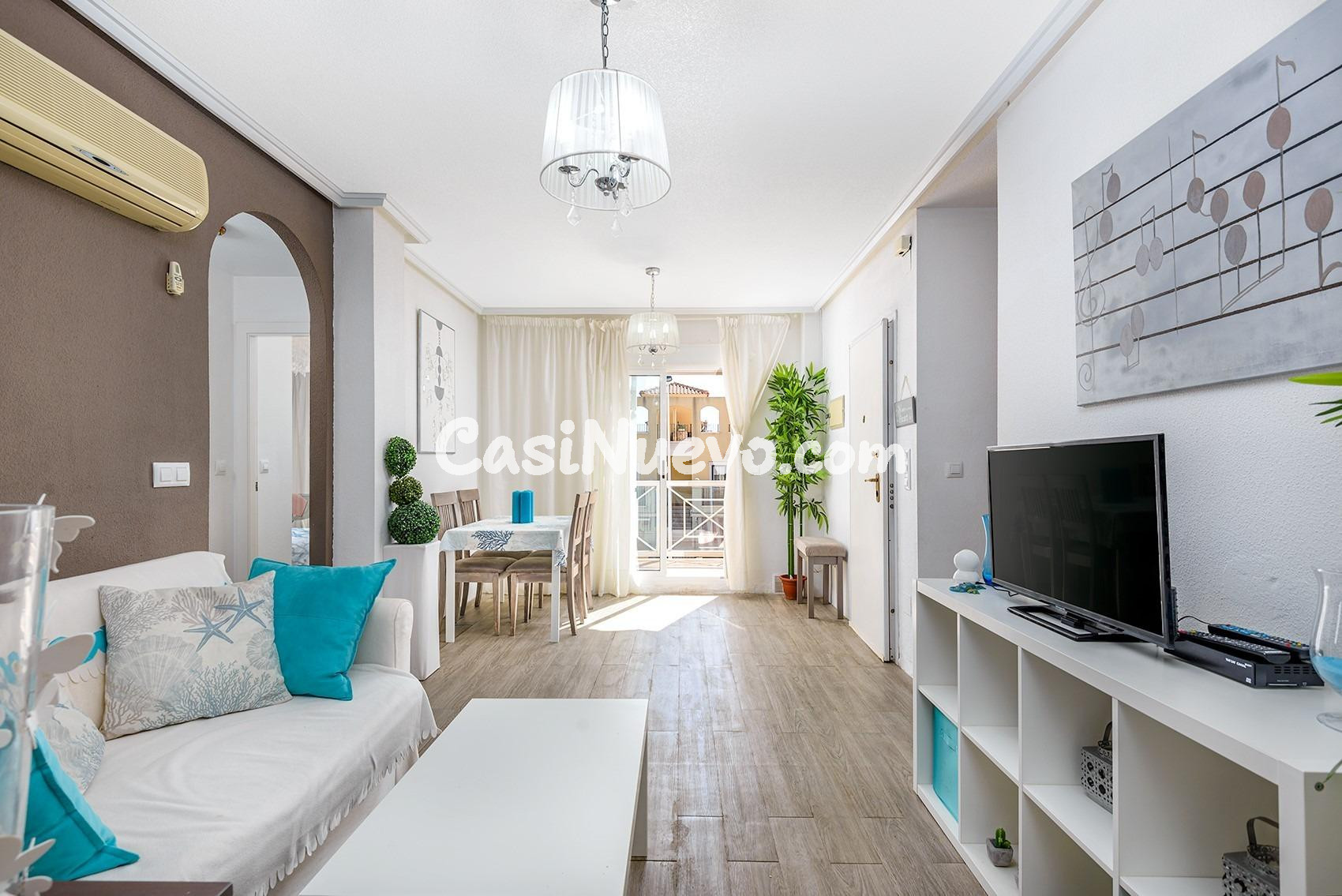 Bungalow de 2 dormitorios 1 baño en Aguas Nuevas, Torrevieja - foto 2