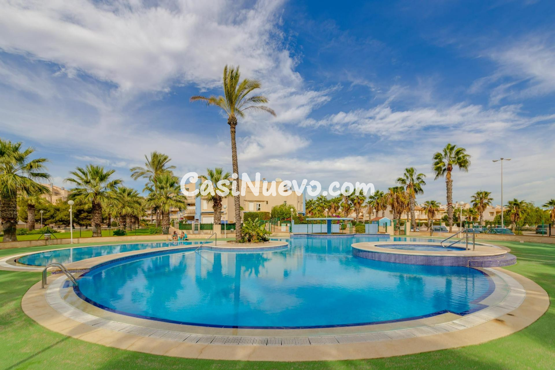 APARTAMENTO DE 2 DORMITORIOS 1 BAÑO, GARAJE TRASTERO EN AGUA - foto 5