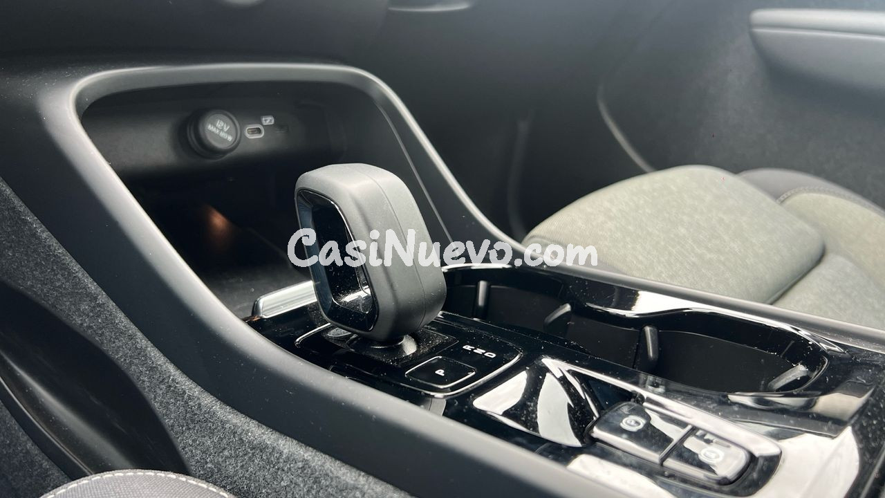 Volvo XC40 todoterreno 2.0 B3 MHEV PLUS DARK DCT 5P - foto 16