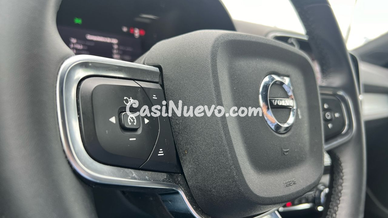 Volvo XC40 todoterreno 2.0 B3 MHEV PLUS DARK DCT 5P - foto 17