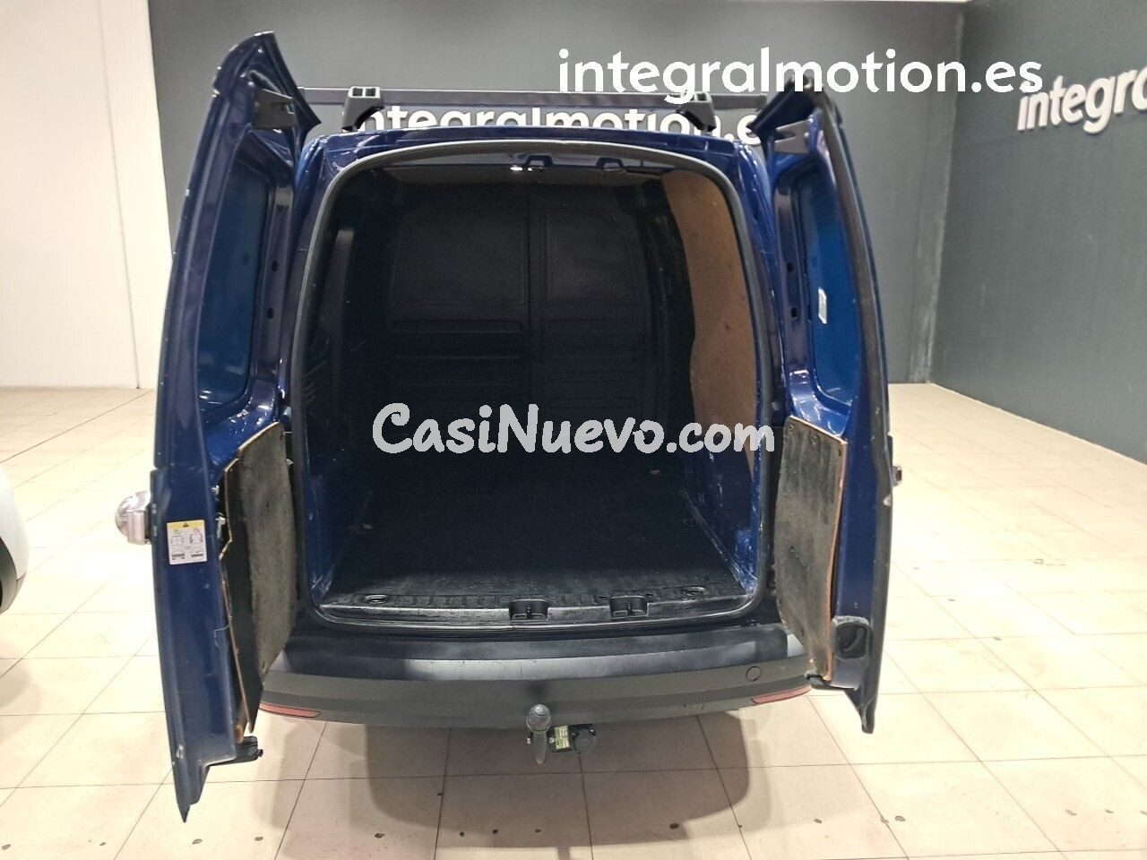 Volkswagen Caddy Profesional Maxi Furgón 2.0 TDI 102CV - foto 6