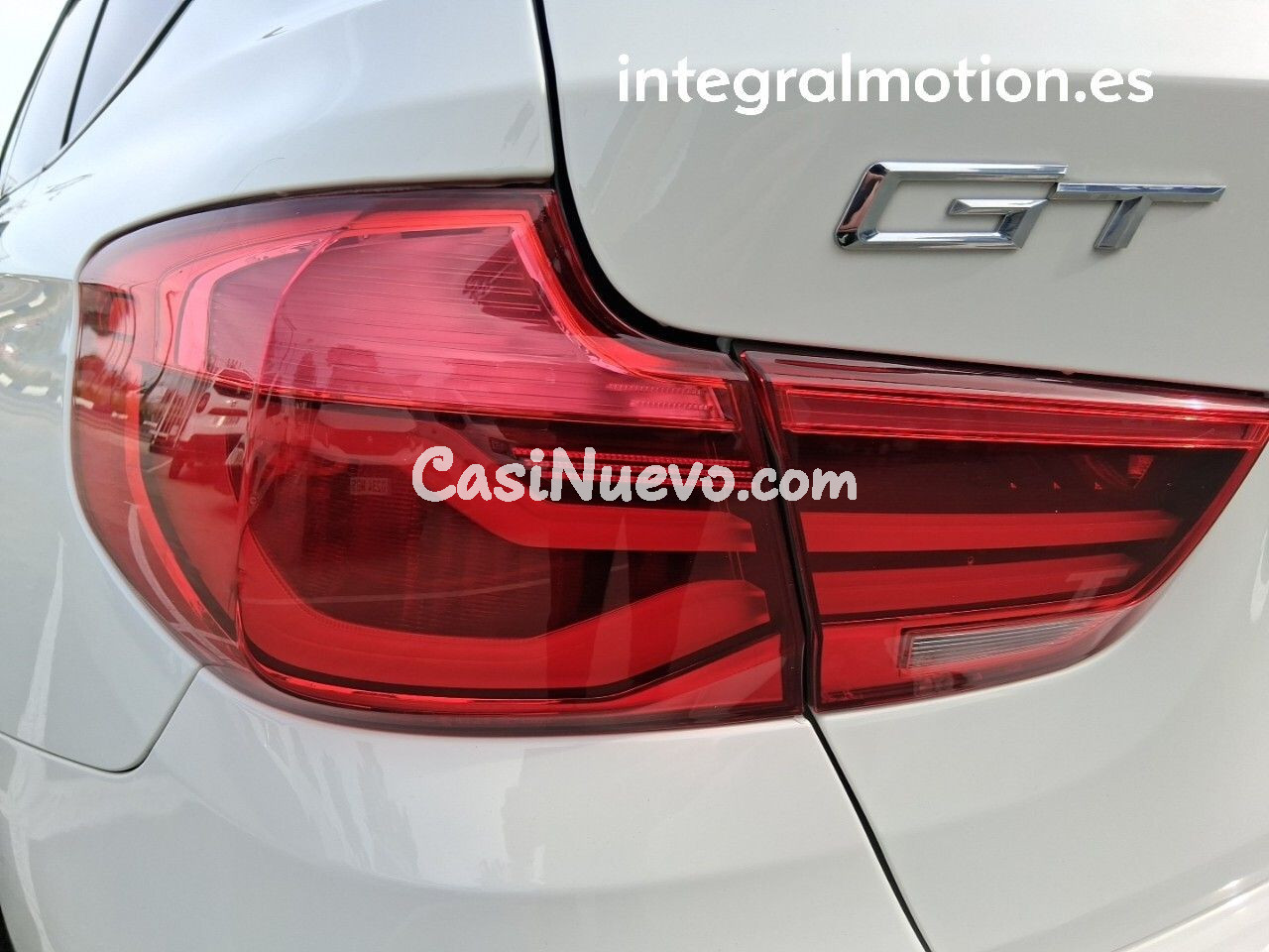 BMW Serie 3 318d - foto 28