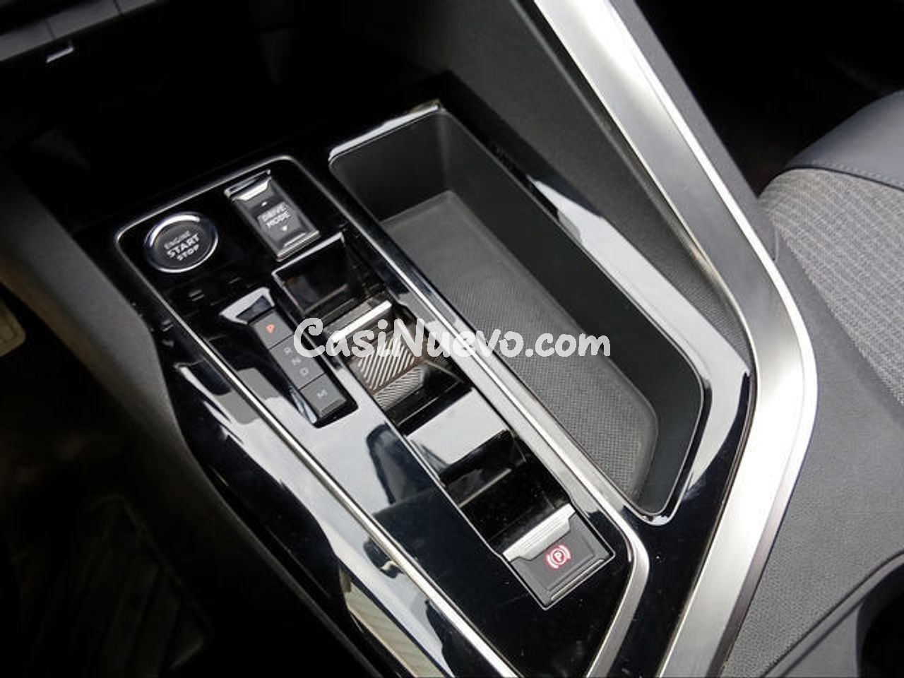 Peugeot 5008 Hybrid 1.2 Allure Pack eDCS6 100 kW (136 CV) - foto 16