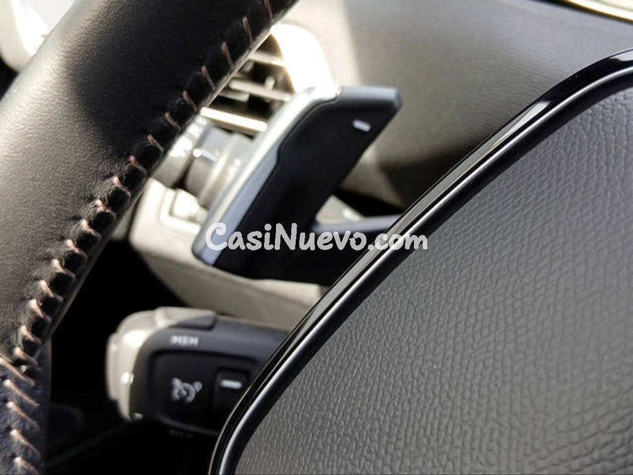 Peugeot 5008 Hybrid 1.2 Allure Pack eDCS6 100 kW (136 CV) - foto 21