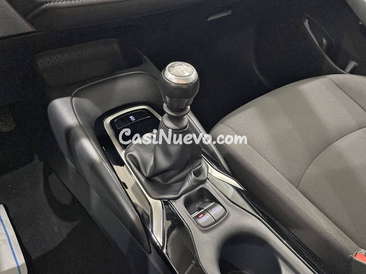 Toyota Corolla 1.6 VVT-i Sol - foto 13