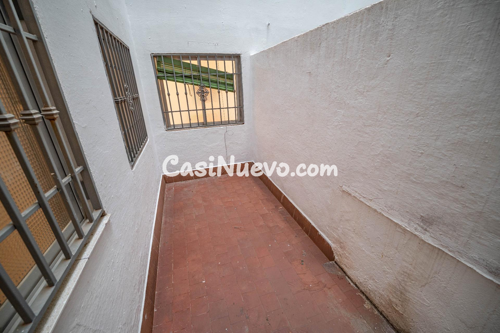 Piso luminoso en Avenida Don Bosco – Zaidín (Granada) - foto 10