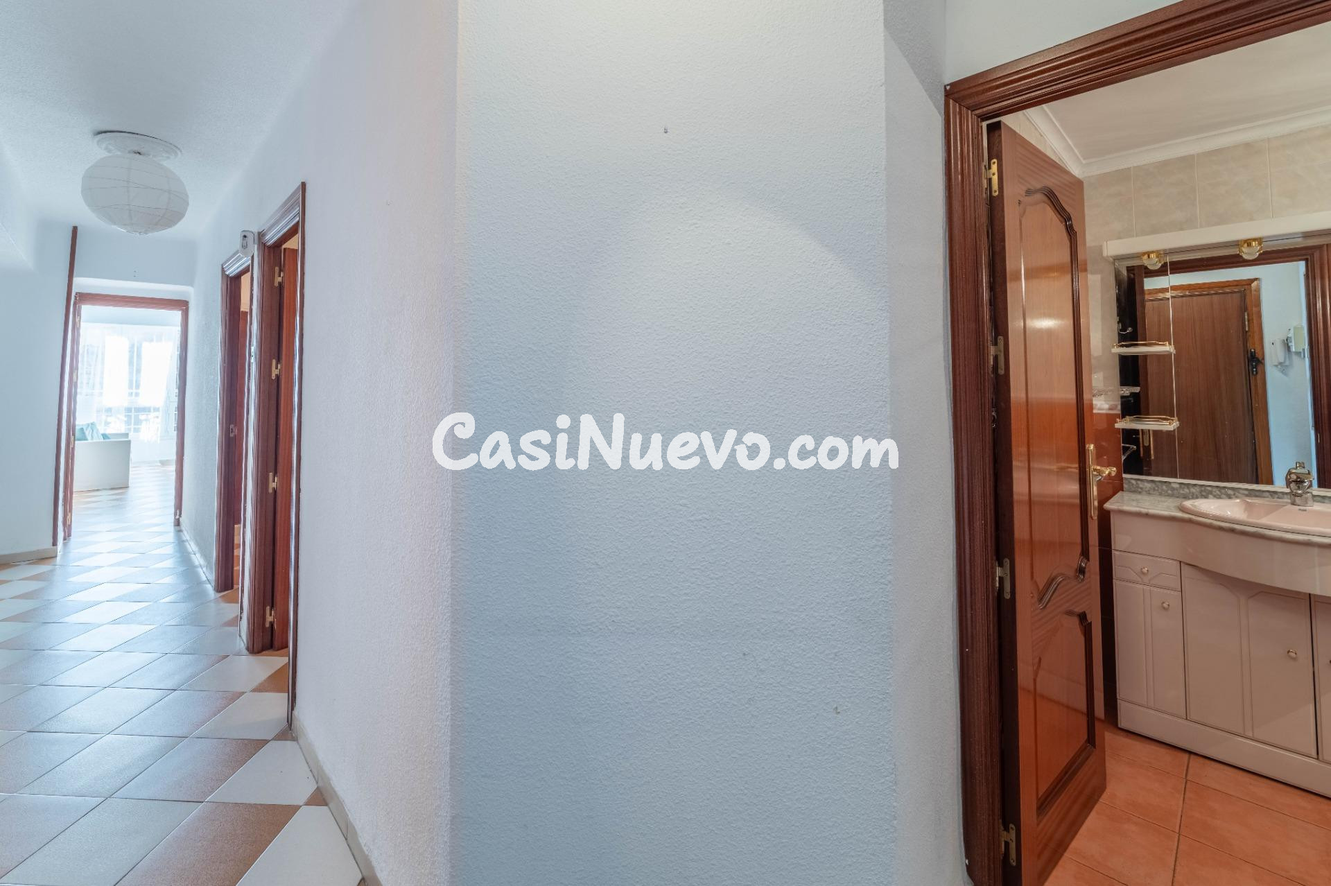 Piso luminoso en Avenida Don Bosco – Zaidín (Granada) - foto 14