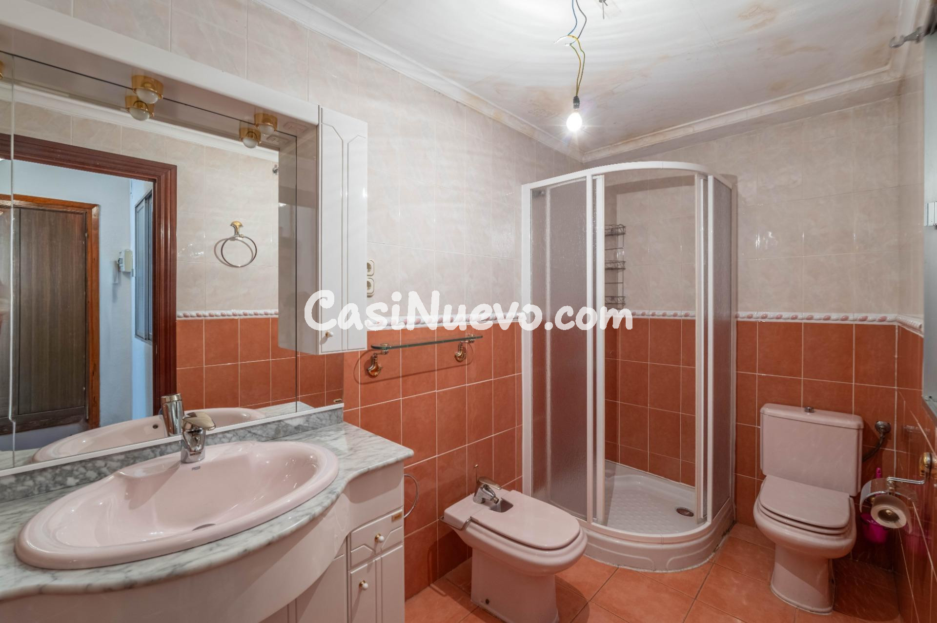 Piso luminoso en Avenida Don Bosco – Zaidín (Granada) - foto 15