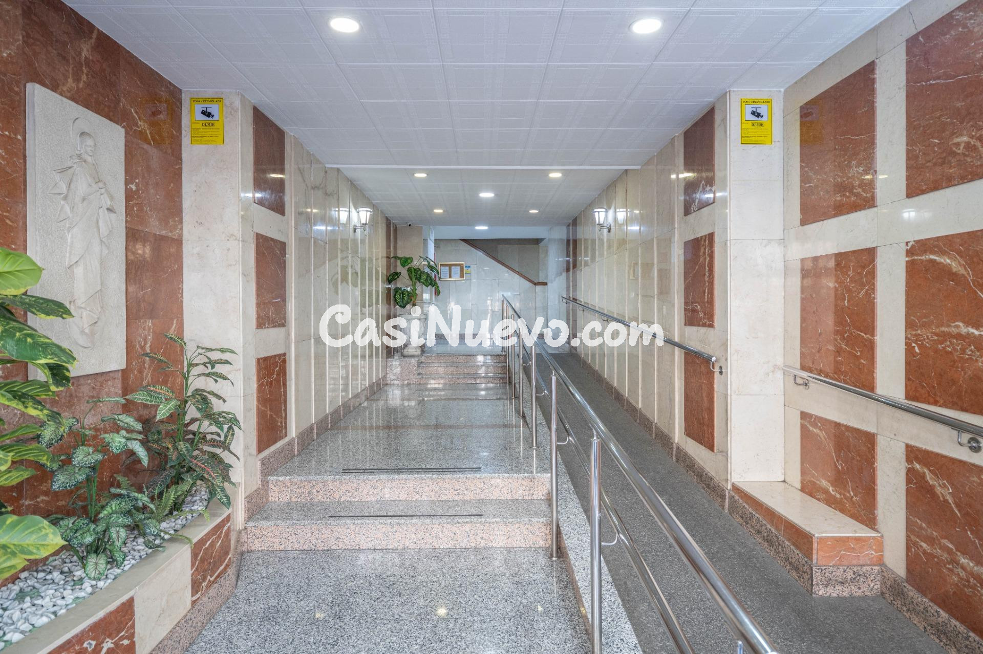 Piso luminoso en Avenida Don Bosco – Zaidín (Granada) - foto 28