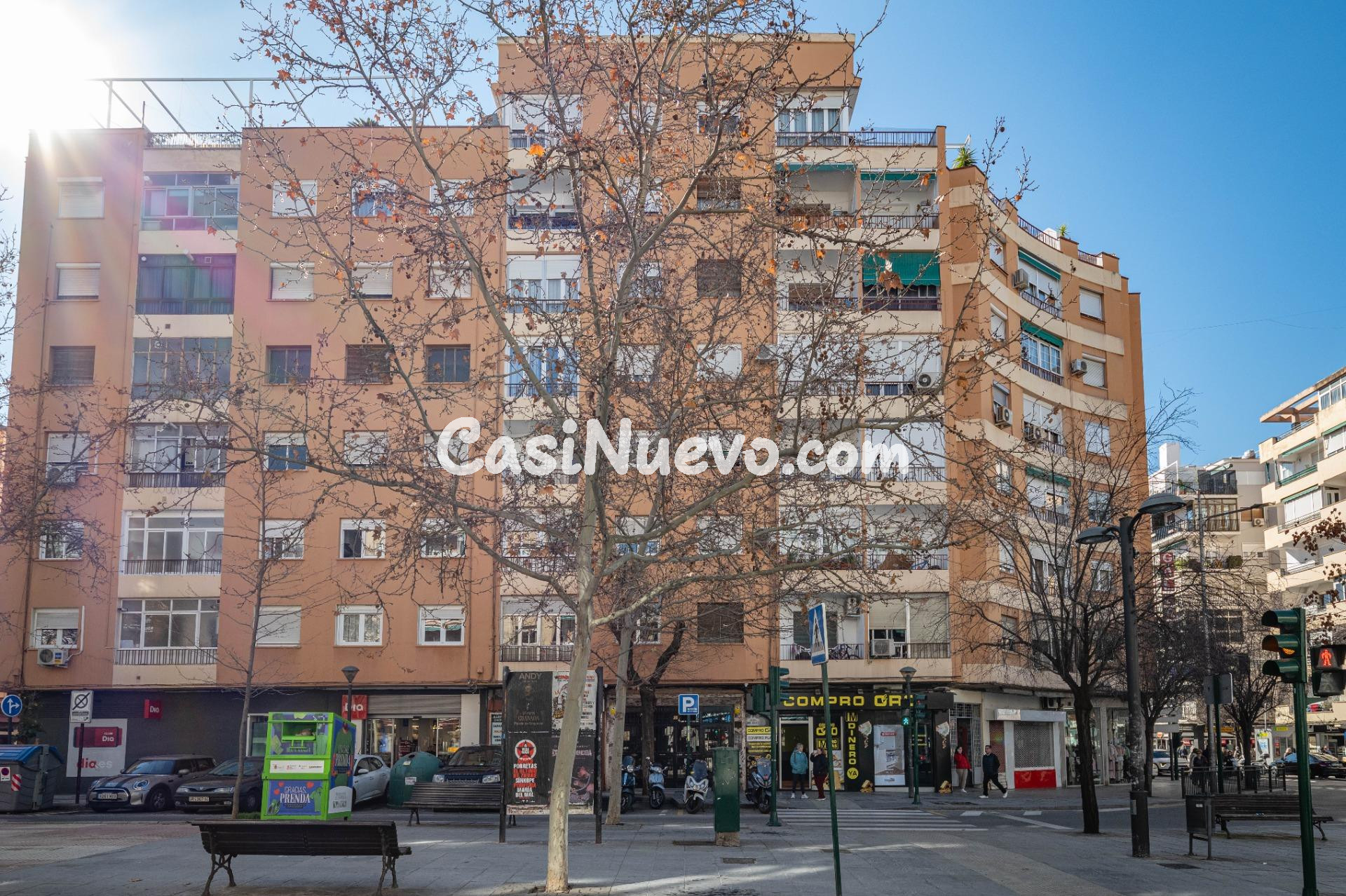 Piso luminoso en Avenida Don Bosco – Zaidín (Granada) - foto 34