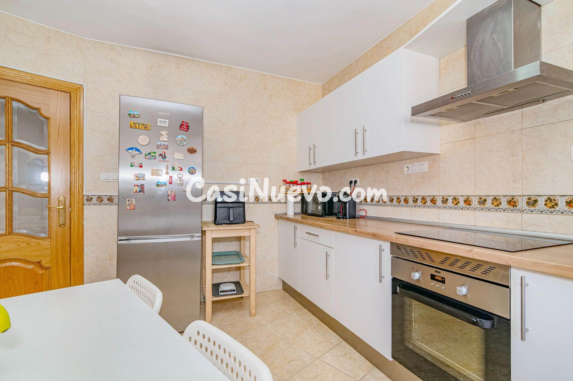 Estupendo piso de 3 dormitorios en Maracena - foto 8