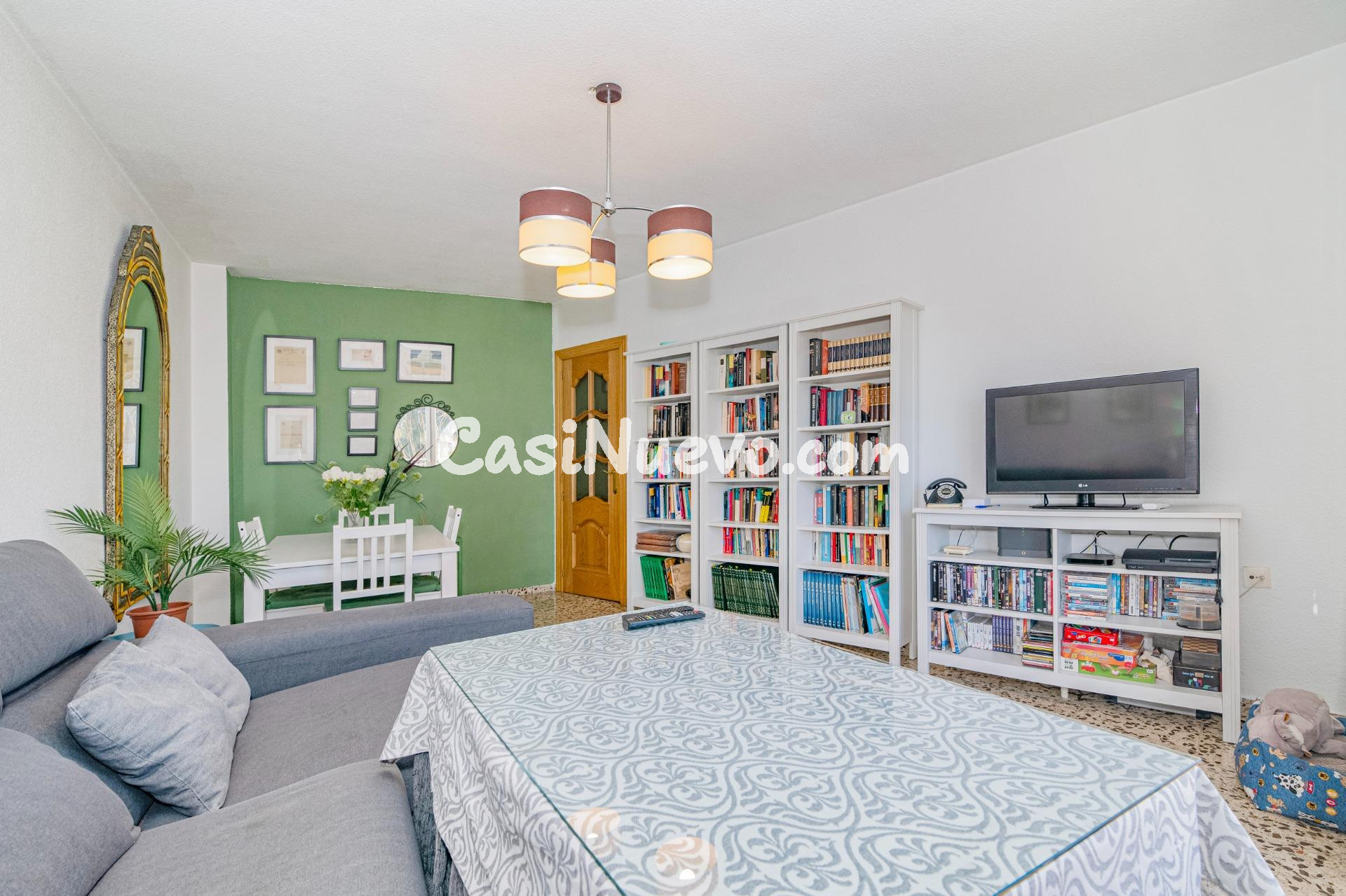 Estupendo piso de 3 dormitorios en Maracena - foto 15