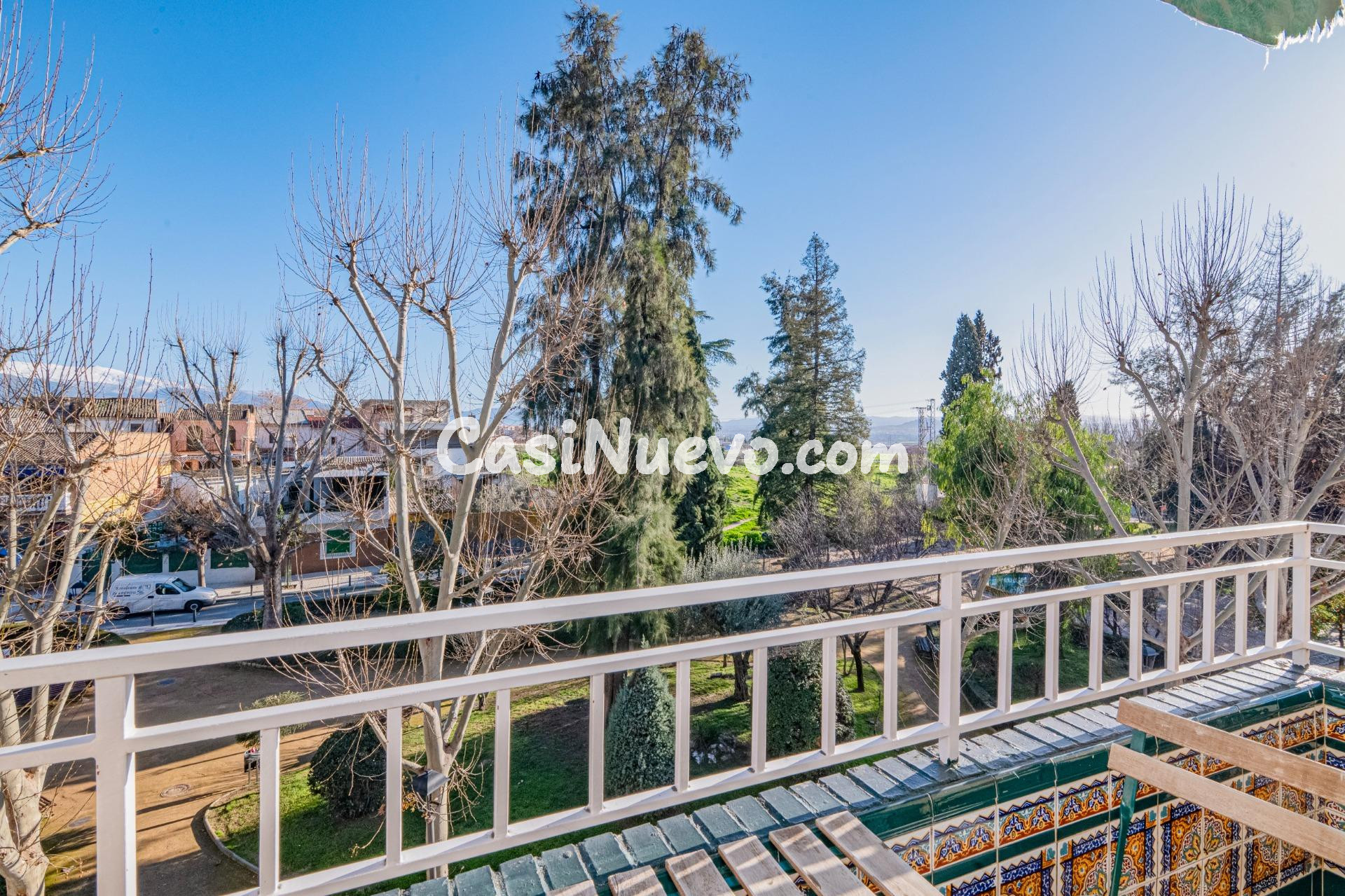 Estupendo piso de 3 dormitorios en Maracena - foto 17