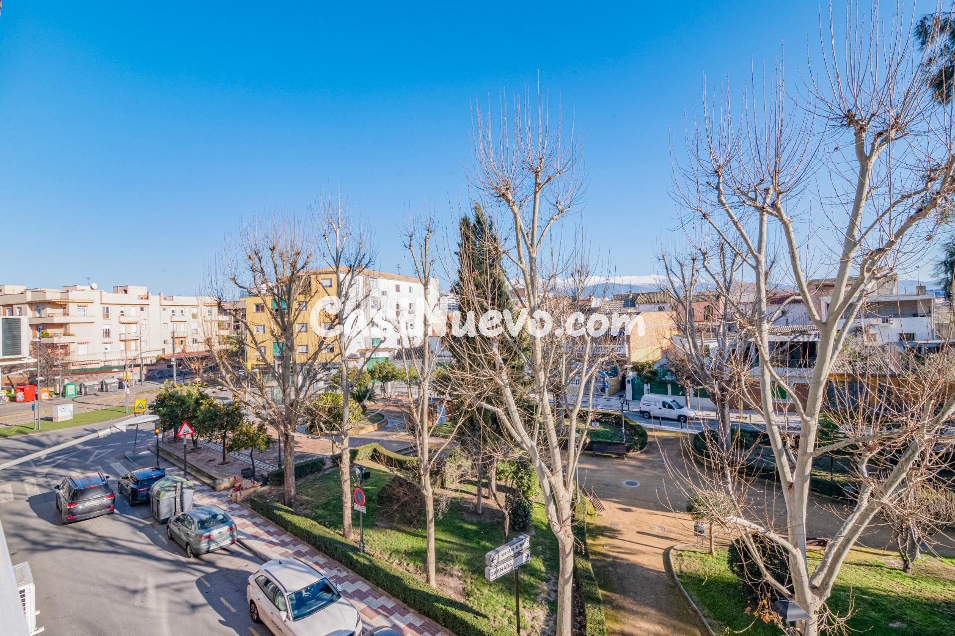 Estupendo piso de 3 dormitorios en Maracena - foto 19
