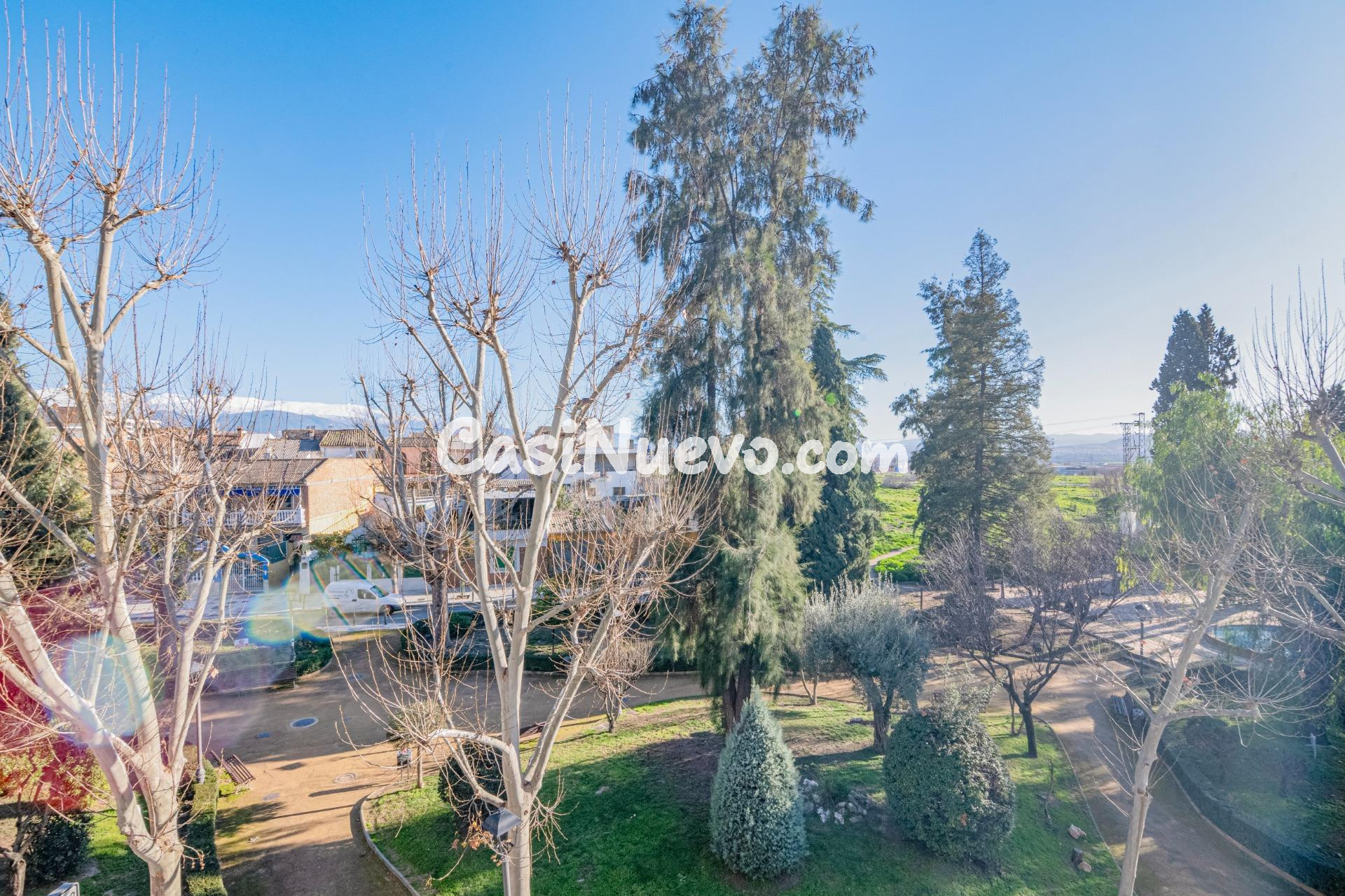 Estupendo piso de 3 dormitorios en Maracena - foto 20