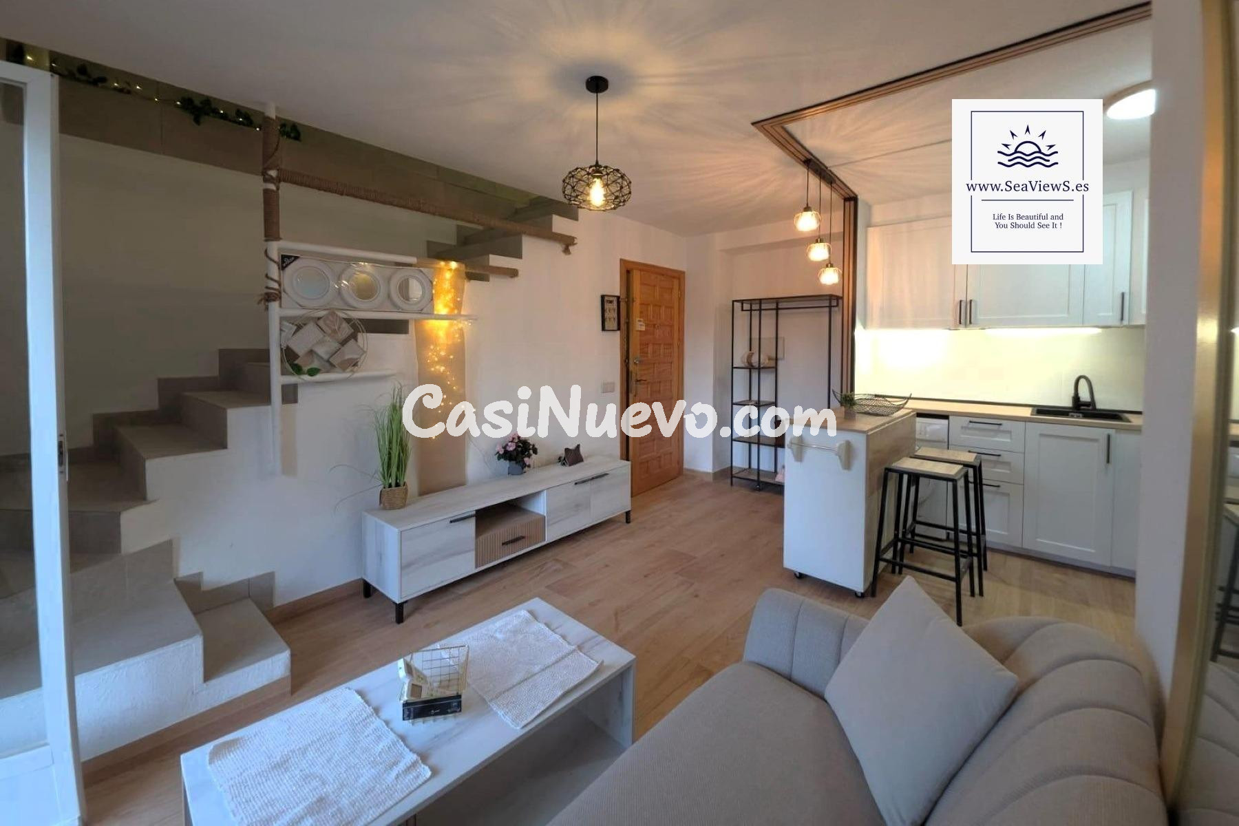 Ático recién reformado (2.ª planta, aprox. 48 m2 + 30 m2 de 