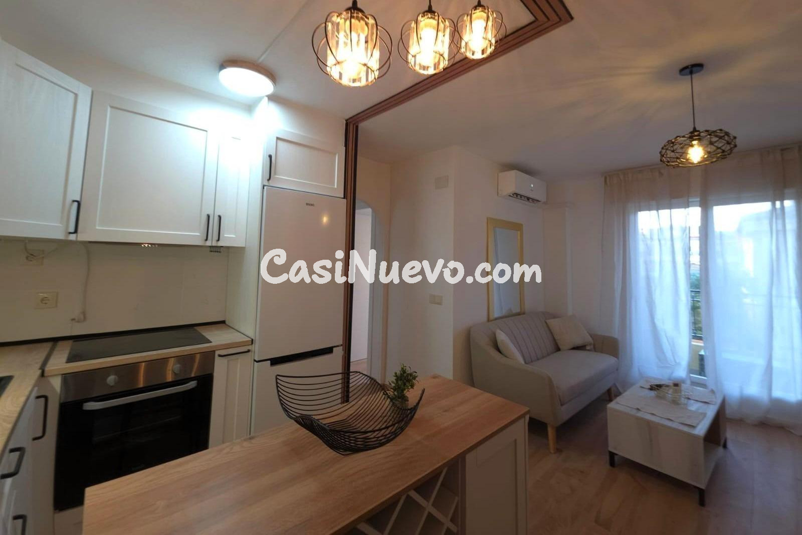 Ático recién reformado (2.ª planta, aprox. 48 m2 + 30 m2 de  - foto 13