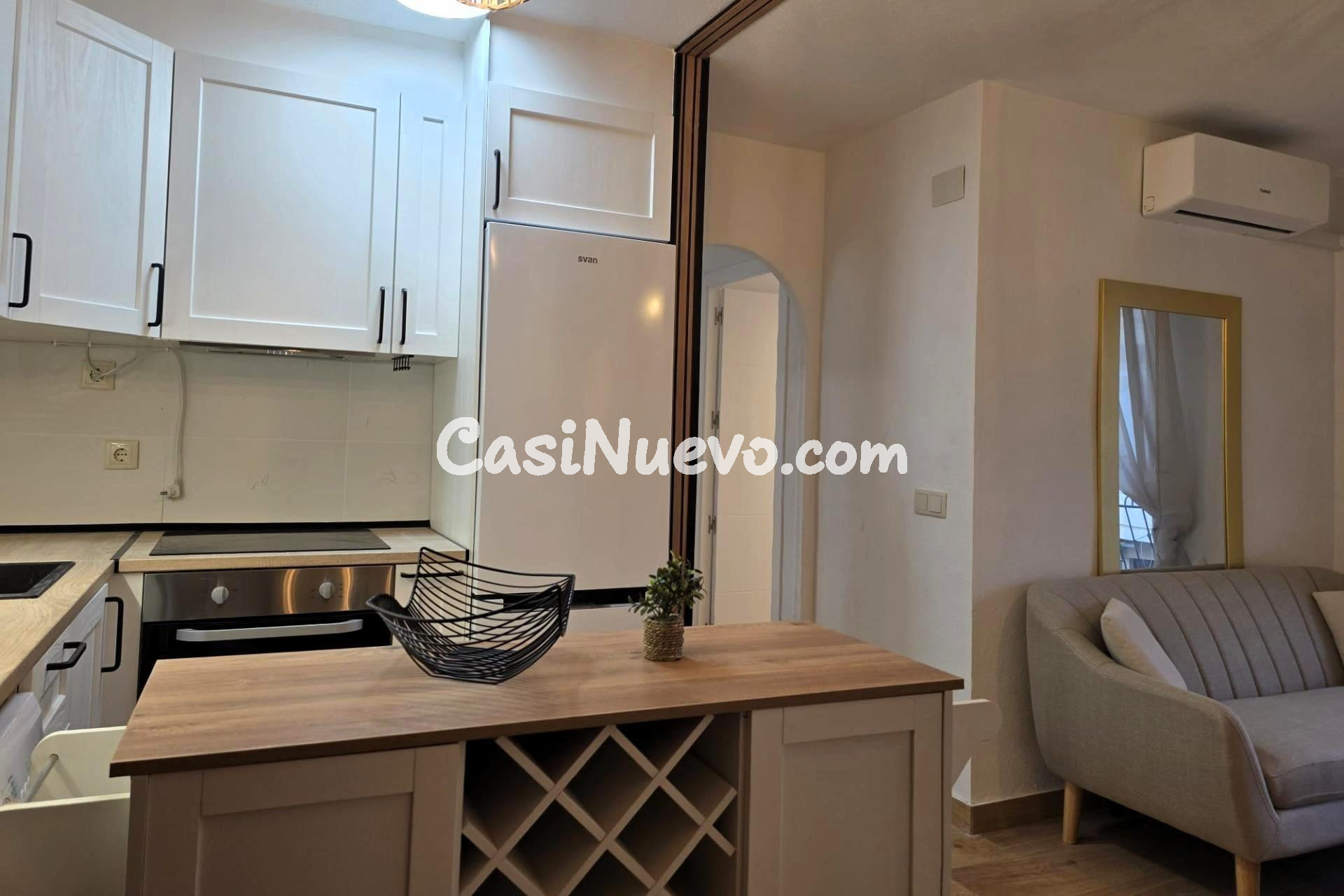 Ático recién reformado (2.ª planta, aprox. 48 m2 + 30 m2 de  - foto 14