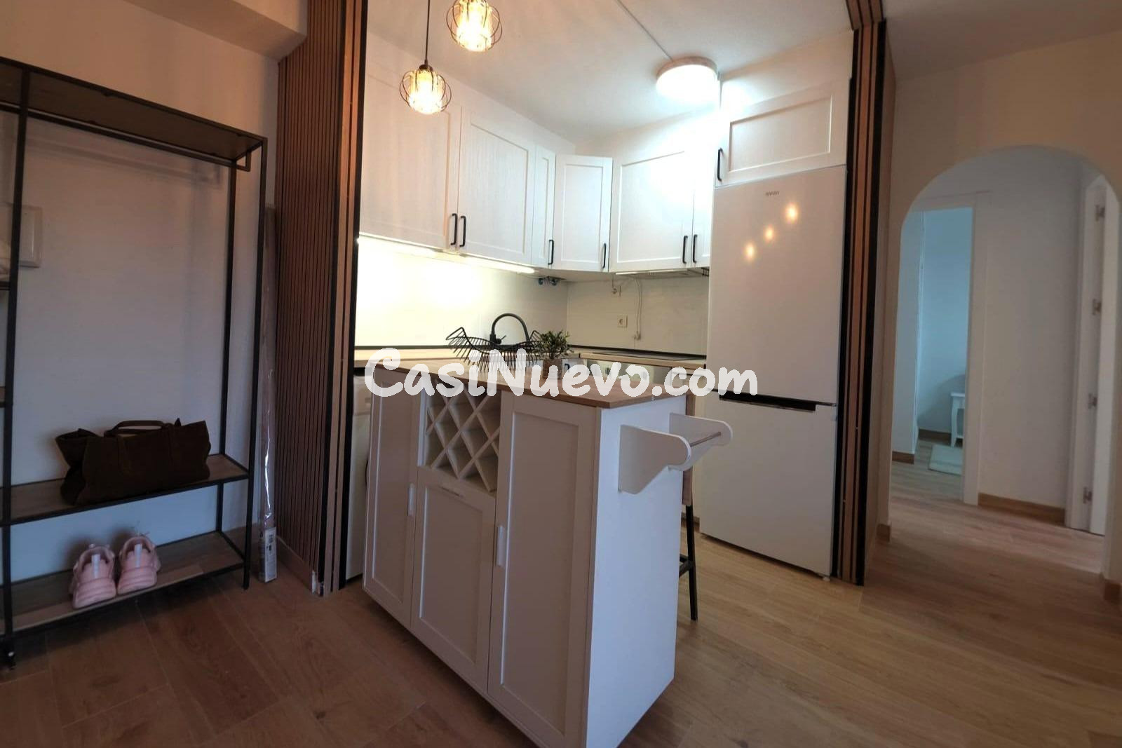 Ático recién reformado (2.ª planta, aprox. 48 m2 + 30 m2 de  - foto 15