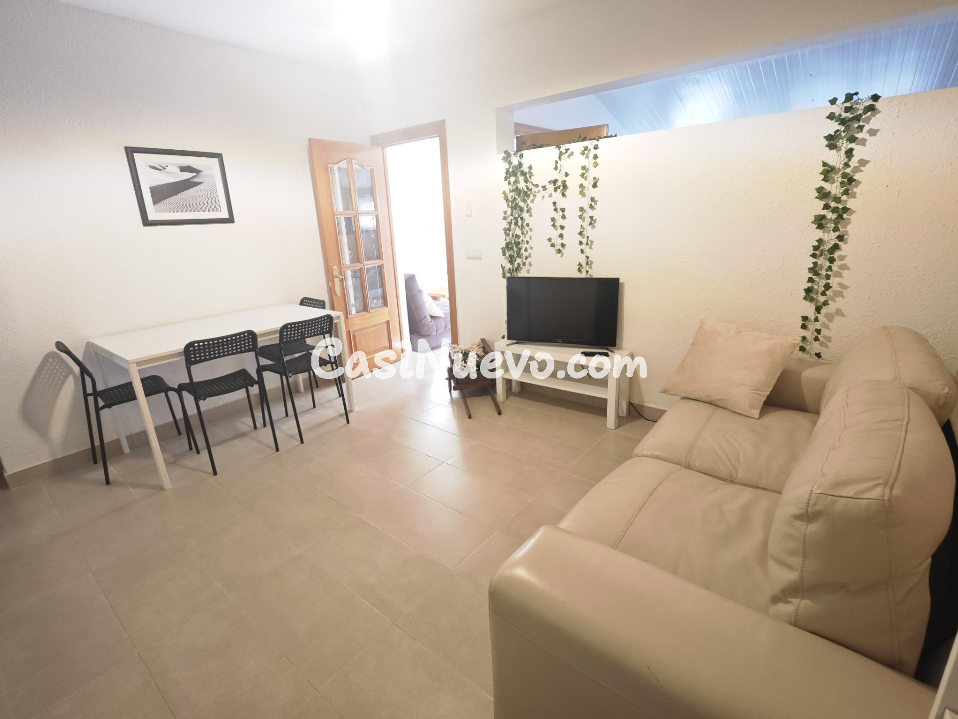 BUNGALOW BAJO DE 2 HAB EN EL CENTRO DE TORREVIEJA - foto 4