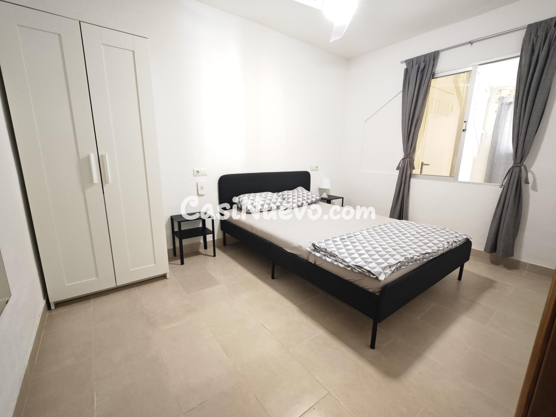 BUNGALOW BAJO DE 2 HAB EN EL CENTRO DE TORREVIEJA - foto 7