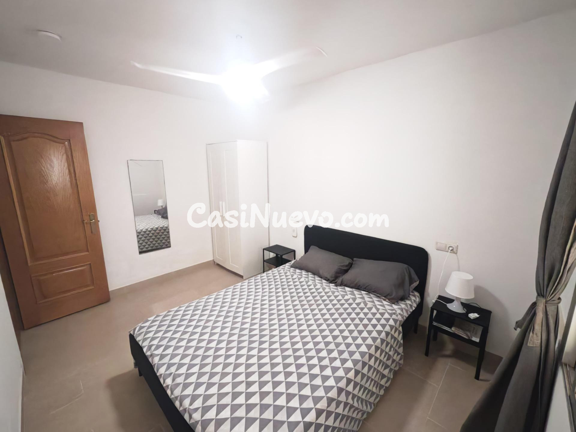 BUNGALOW BAJO DE 2 HAB EN EL CENTRO DE TORREVIEJA - foto 10