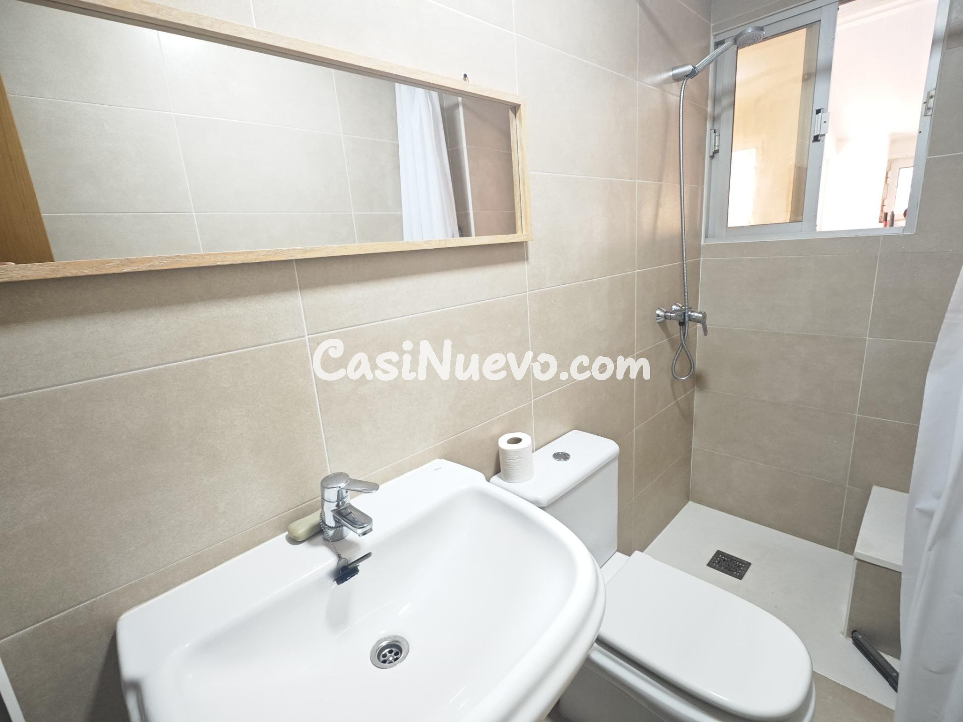 BUNGALOW BAJO DE 2 HAB EN EL CENTRO DE TORREVIEJA - foto 14