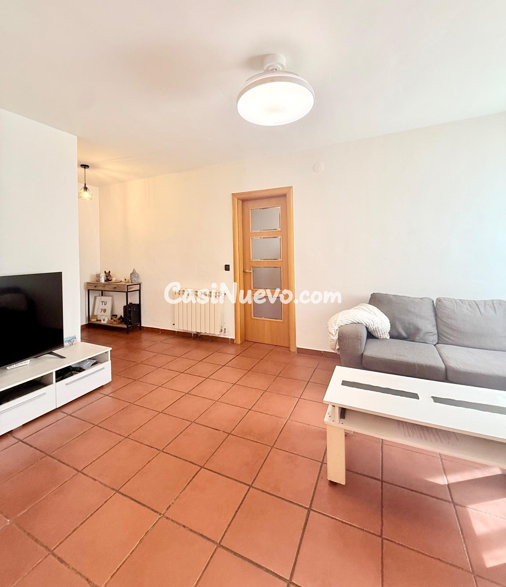 ¡Descubre tu Casa Ideal en Canyelles con Piscina y Amplio Ja - foto 7