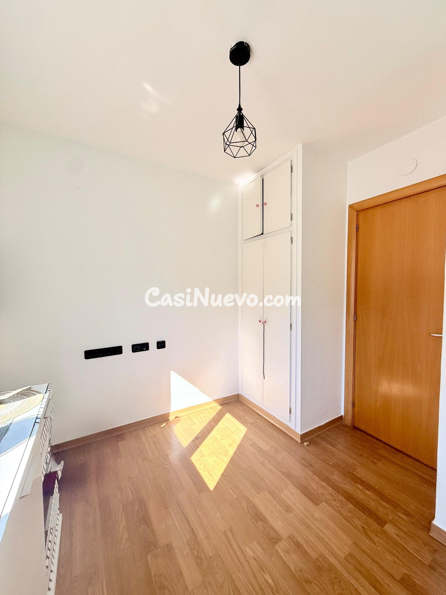 ¡Descubre tu Casa Ideal en Canyelles con Piscina y Amplio Ja - foto 16