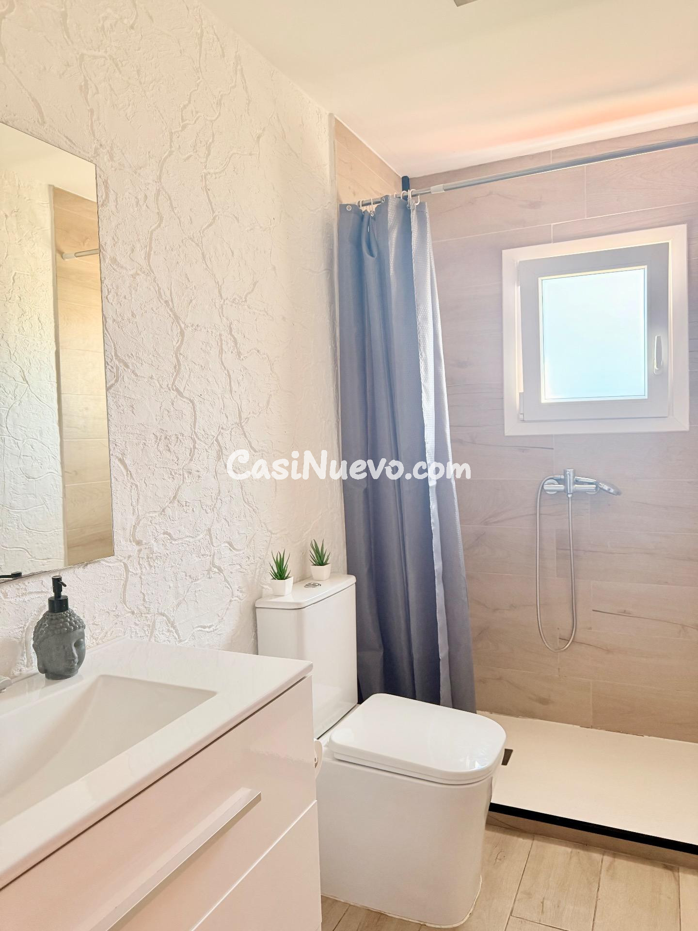 ¡Descubre tu Casa Ideal en Canyelles con Piscina y Amplio Ja - foto 24