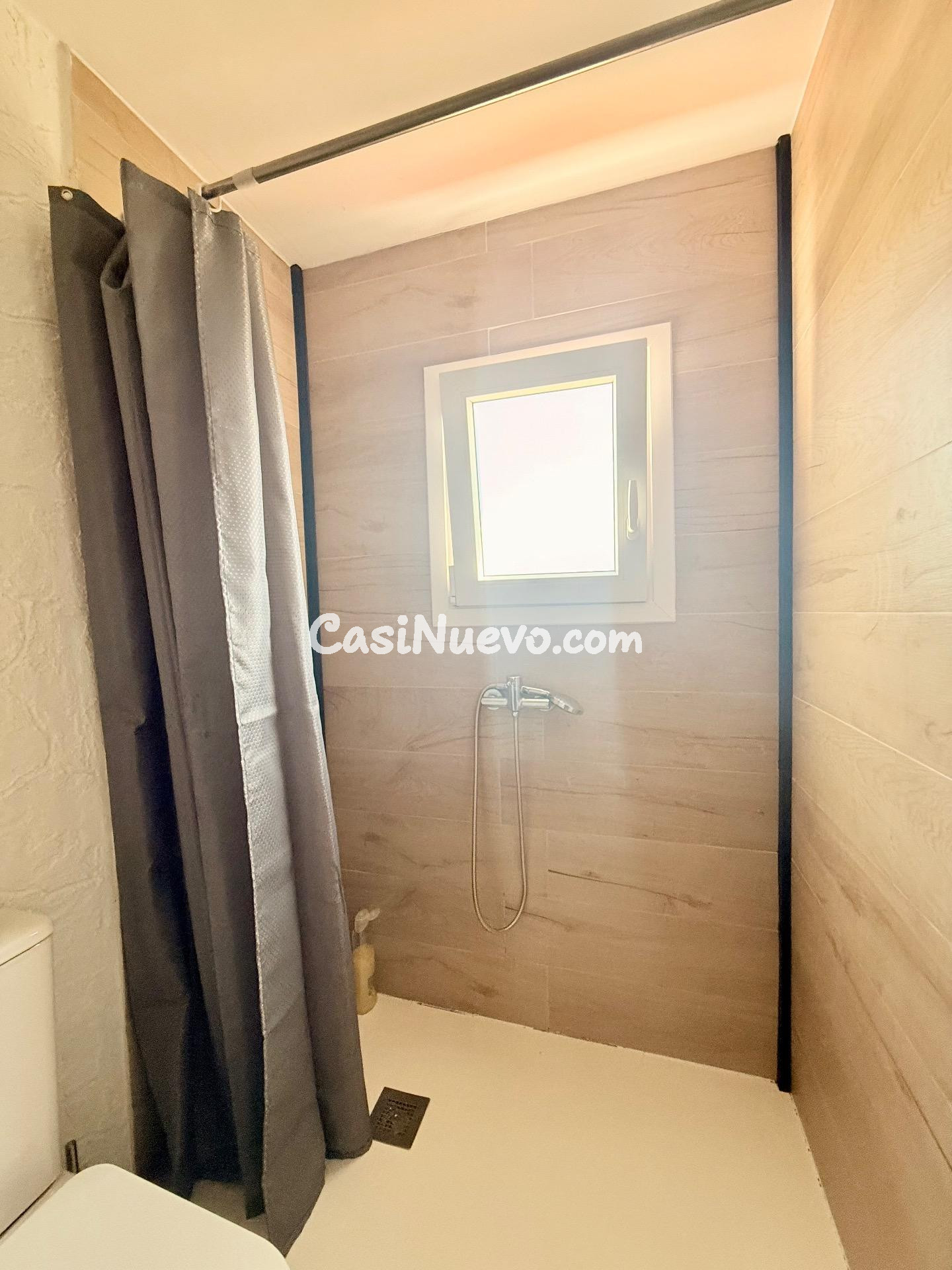 ¡Descubre tu Casa Ideal en Canyelles con Piscina y Amplio Ja - foto 25