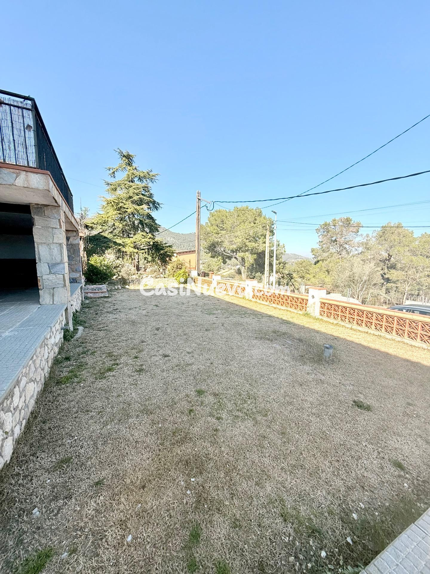 ¡Descubre tu Casa Ideal en Canyelles con Piscina y Amplio Ja - foto 26