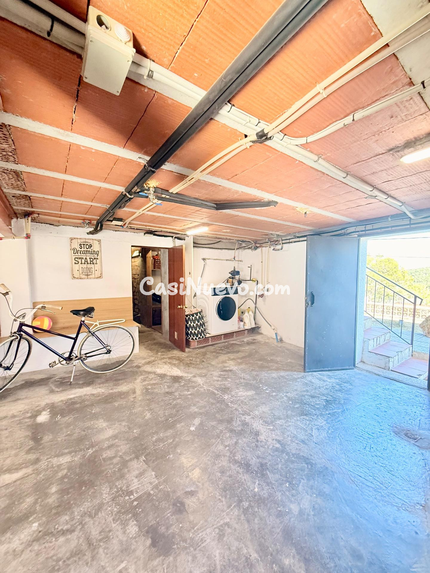 ¡Descubre tu Casa Ideal en Canyelles con Piscina y Amplio Ja - foto 28