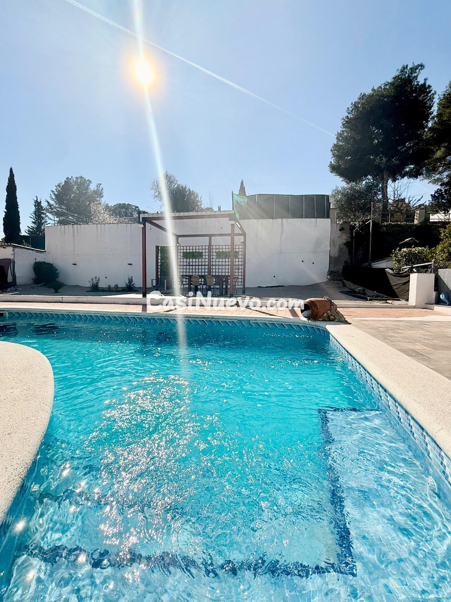 ¡Descubre tu Casa Ideal en Canyelles con Piscina y Amplio Ja - foto 36