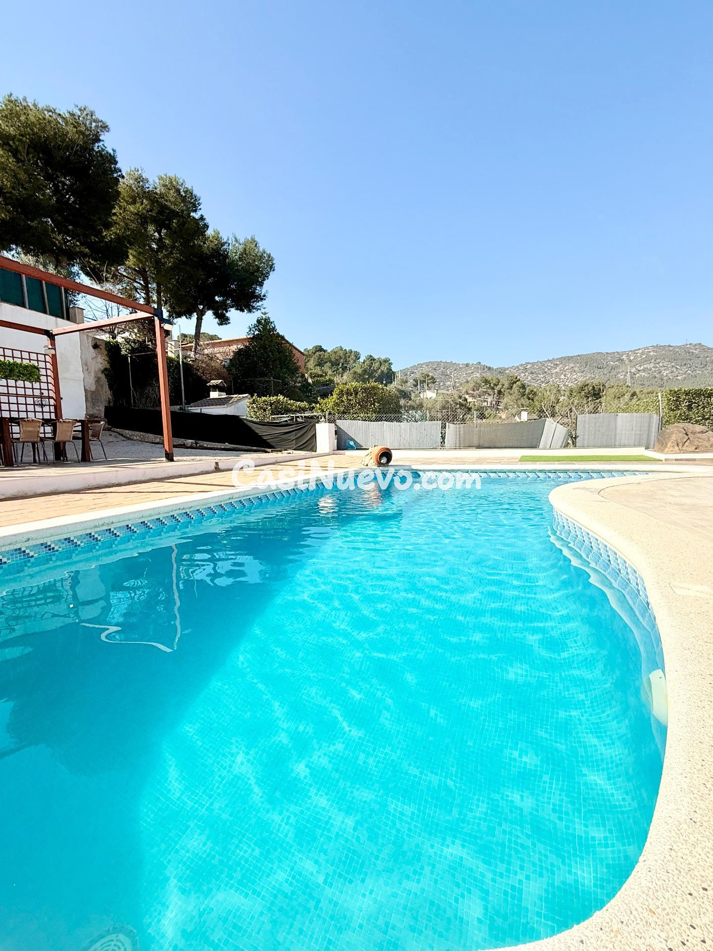 ¡Descubre tu Casa Ideal en Canyelles con Piscina y Amplio Ja - foto 37