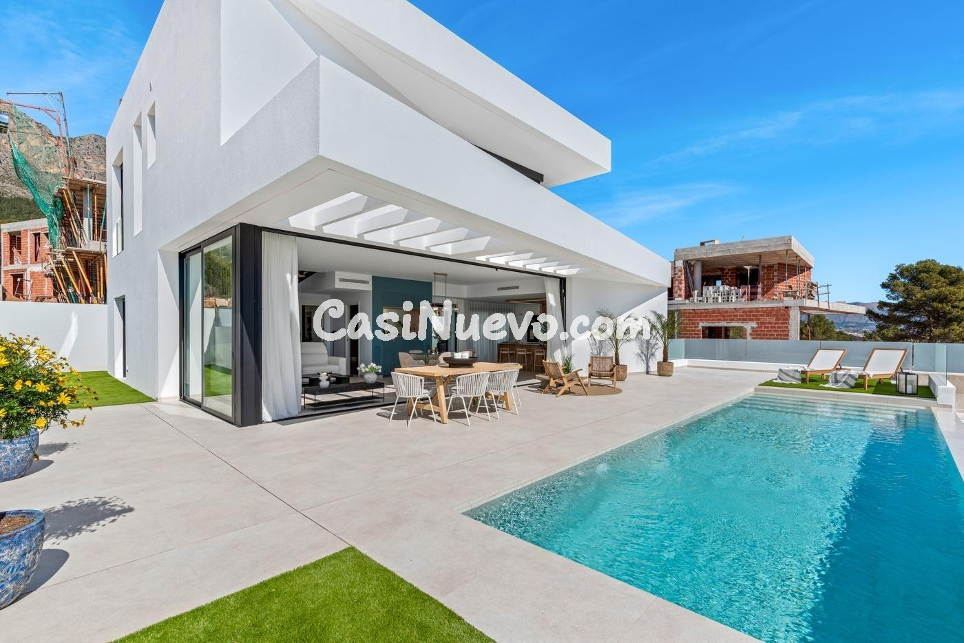 Villa de obra nueva de 3 dormitorios en Polop con piscina pr - foto 5