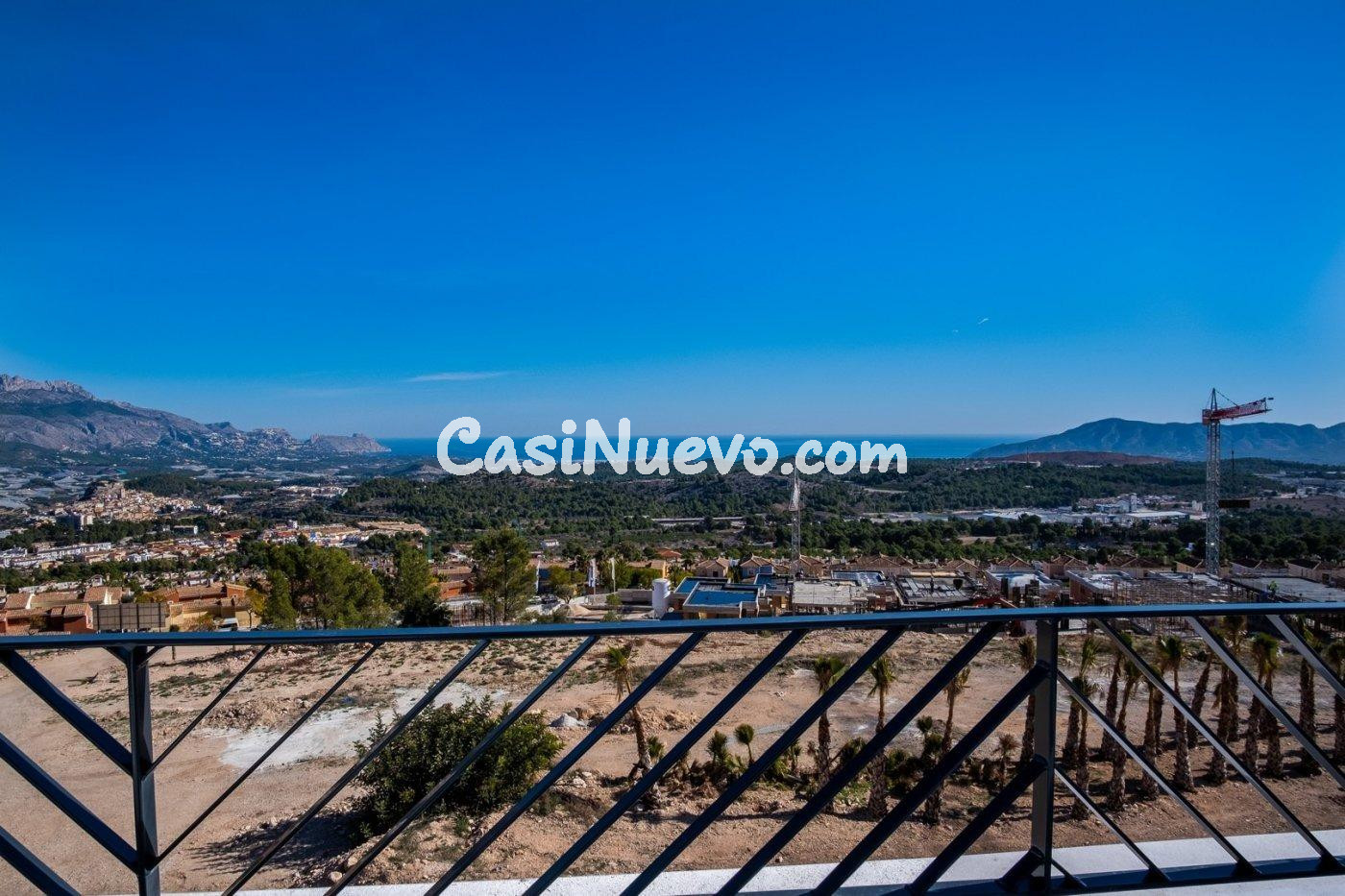 VILLA A ESTRENAR CON VISTAS AL MAR EN POLOP (ALICANTE) - foto 5