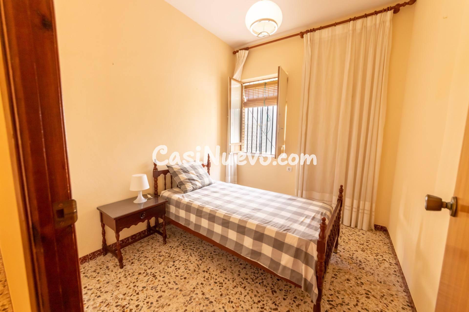 CASA DE PUEBLO EN El CENTRO SANTIPONCE - foto 16