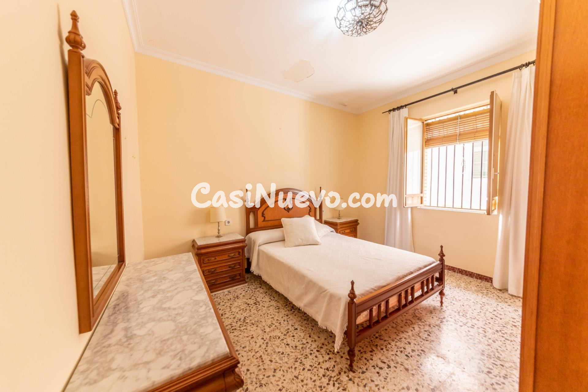 CASA DE PUEBLO EN El CENTRO SANTIPONCE - foto 24