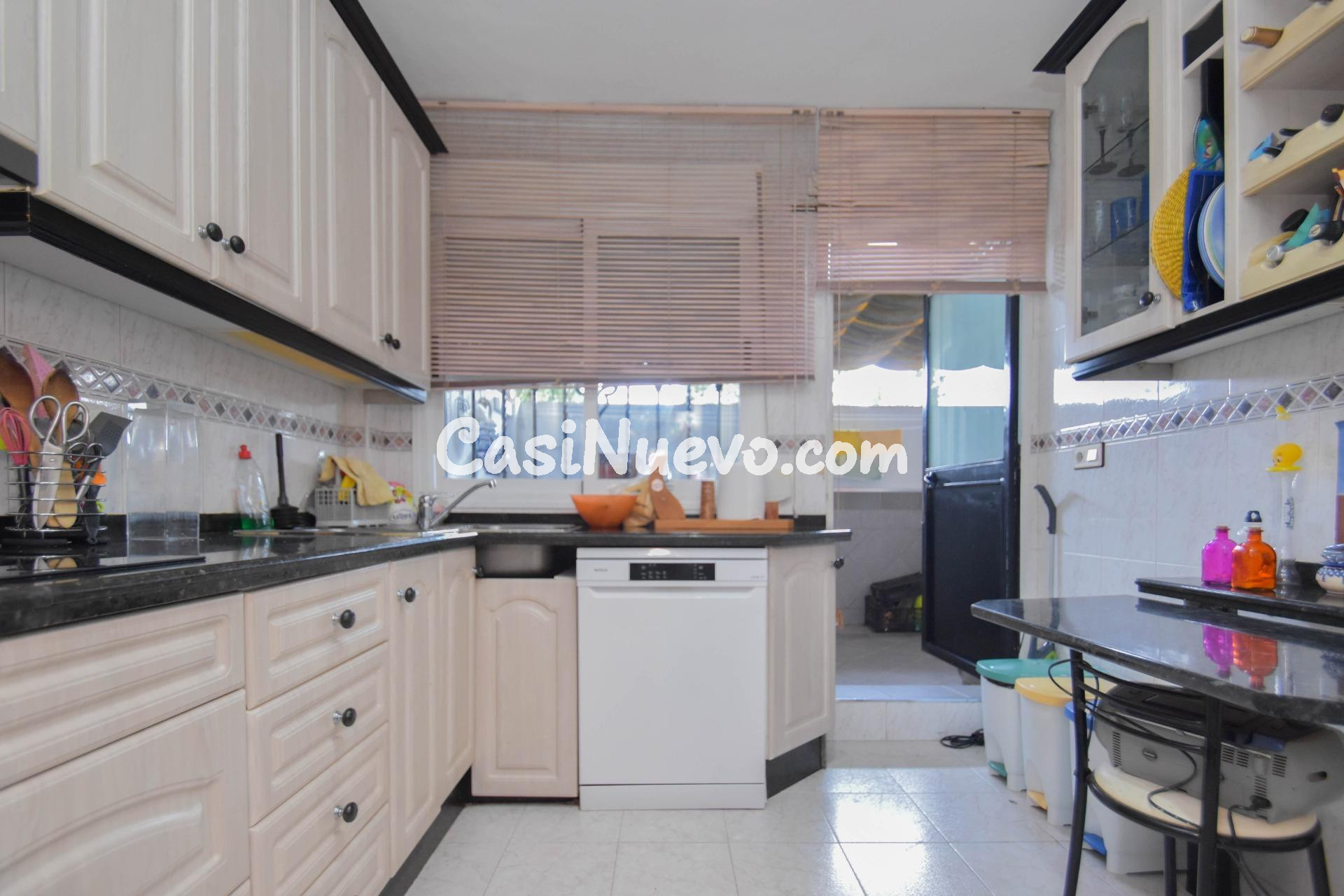 Tu Nuevo Hogar en Maracena: Espacio, Luz y Conexiones Perfec - foto 21