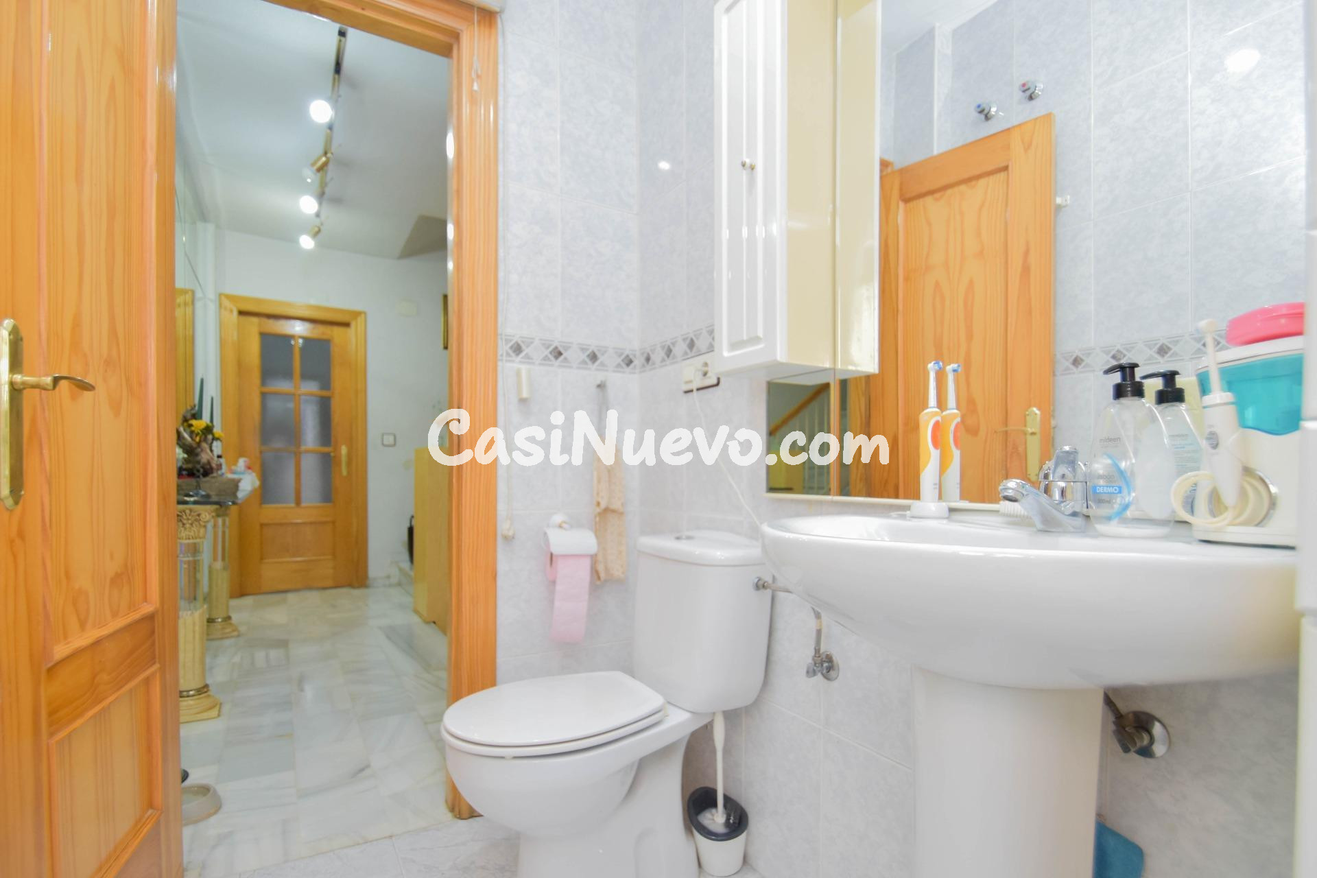 Tu Nuevo Hogar en Maracena: Espacio, Luz y Conexiones Perfec - foto 29