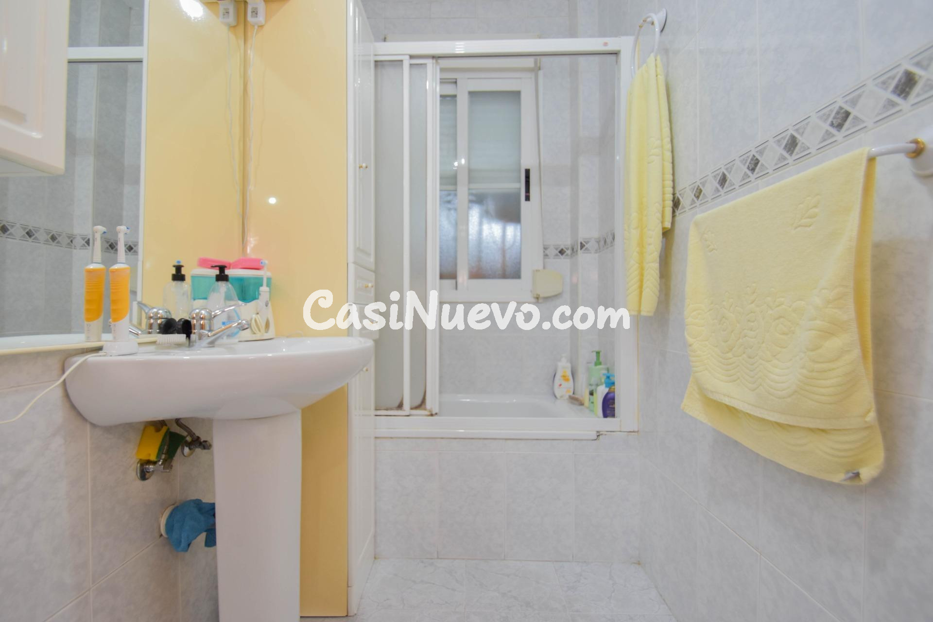 Tu Nuevo Hogar en Maracena: Espacio, Luz y Conexiones Perfec - foto 30