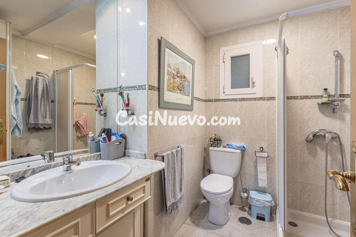 Magnífico piso en plena Calle Acera del Darro, una de las di - foto 21